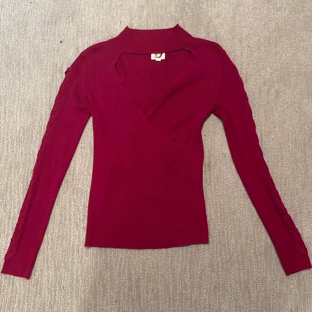 Long sleeve half turtle neck top